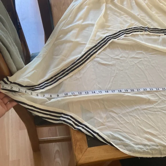 Boutique hi low skirt cream w black stripes small Nwot - Picture 12 of 16